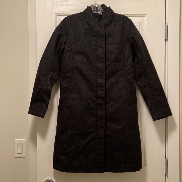 Lululemon All Days Softshell - Picture 3 of 10